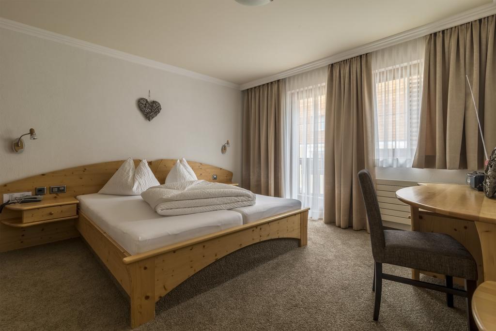 Hotel Garni Chasa Nova Samnaun Zewnętrze zdjęcie